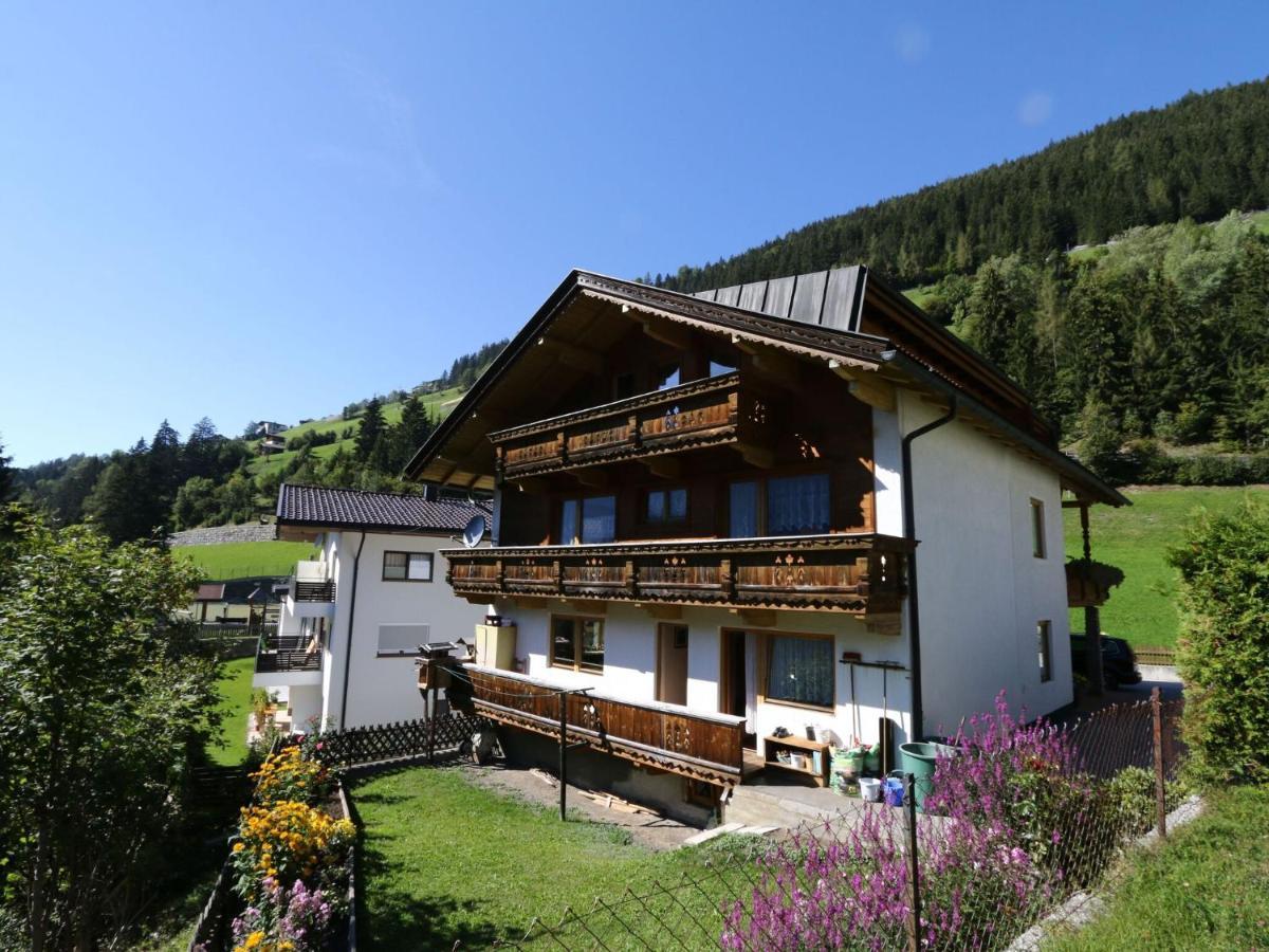 Apartment In Mayrhofen In The Mountains Екстер'єр фото