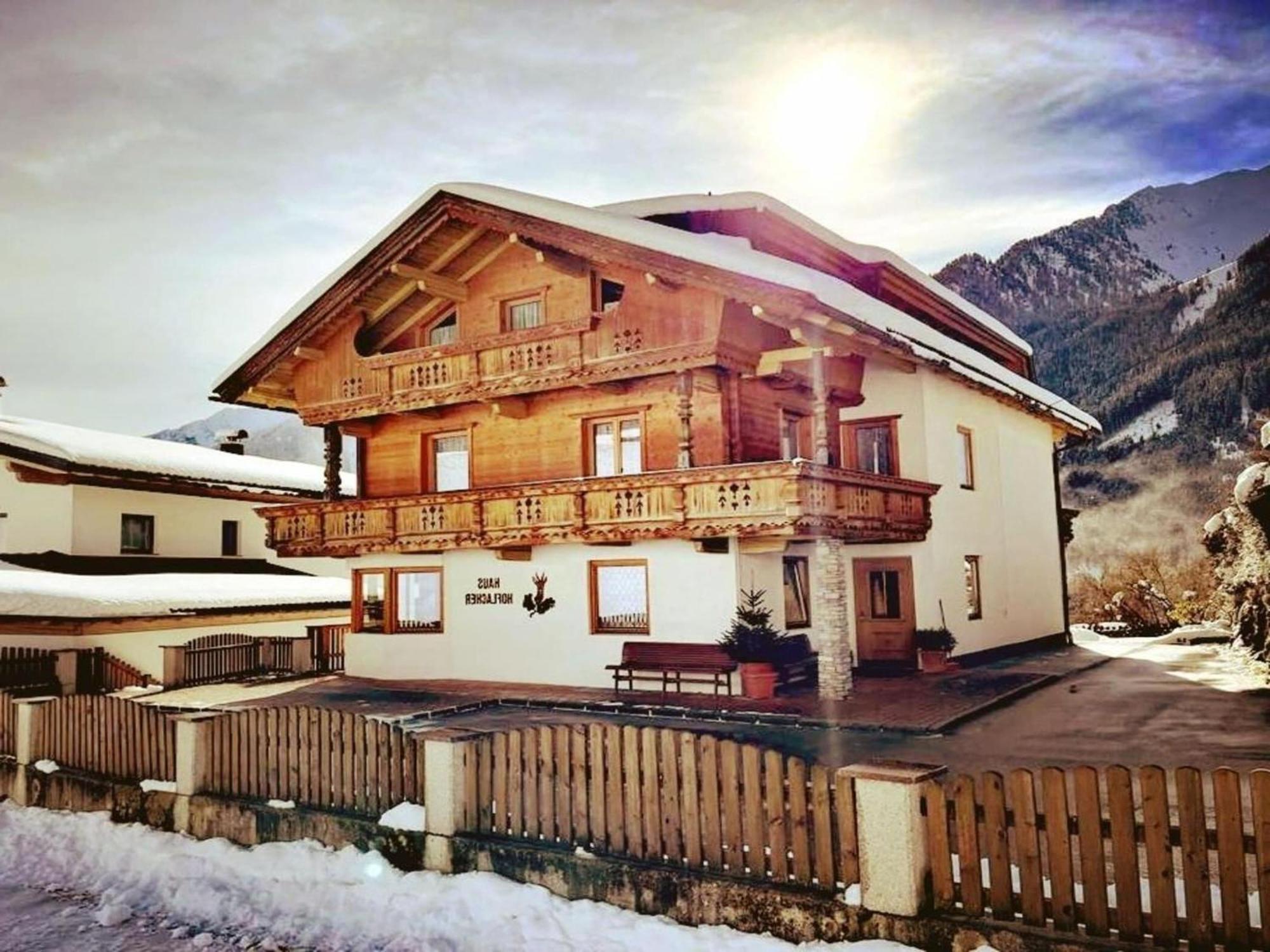 Apartment In Mayrhofen In The Mountains Екстер'єр фото