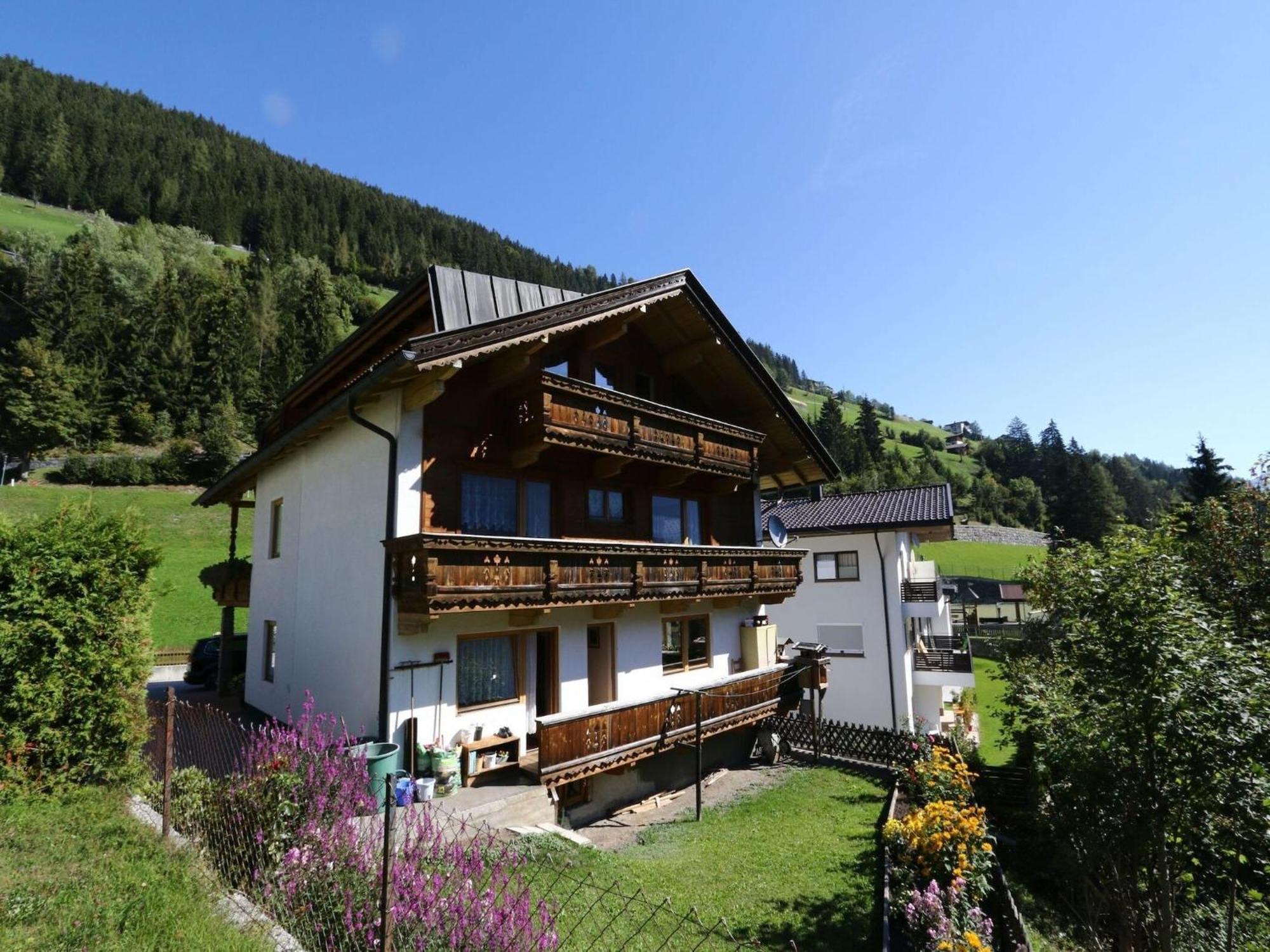 Apartment In Mayrhofen In The Mountains Екстер'єр фото