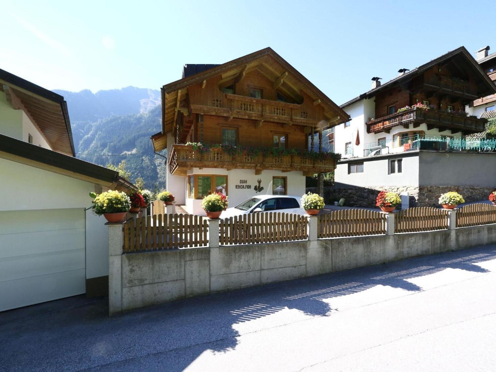 Apartment In Mayrhofen In The Mountains Екстер'єр фото